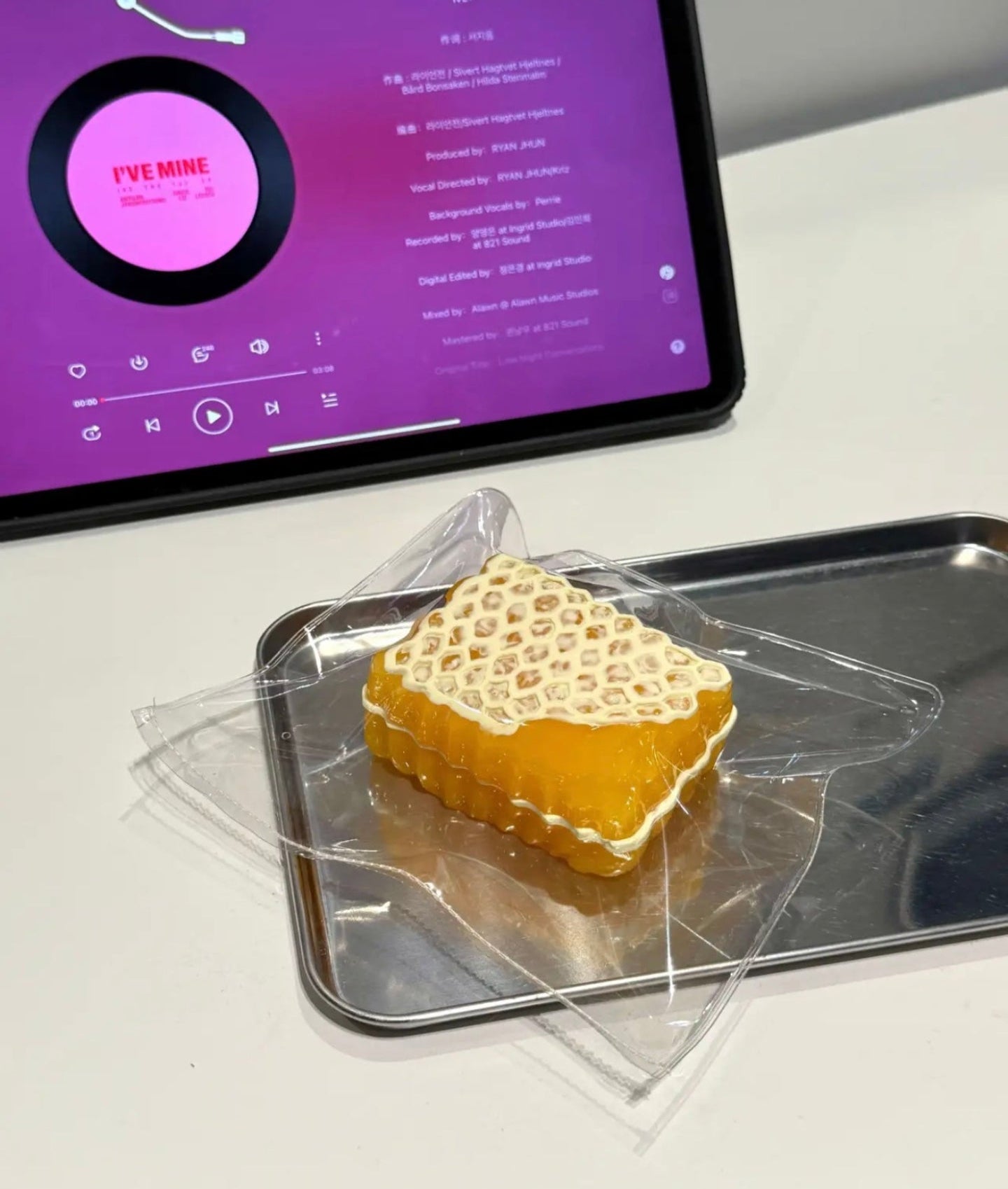 Creamy honey Taba Squishy Toy